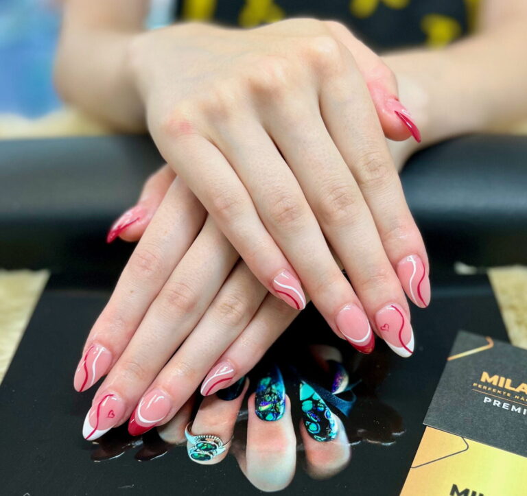 Im Nagelstudio Milano Nails in Berlin-Tegel finden Sie bezaubernde Nageldesigns.