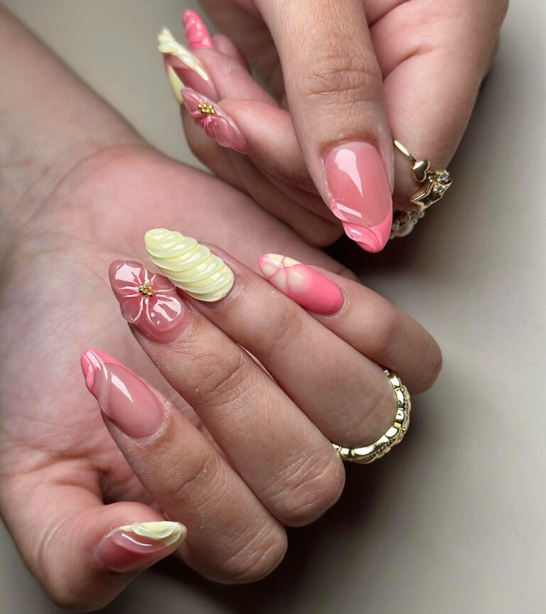 beste French Maniküre Pediküre und Nageldesign schön