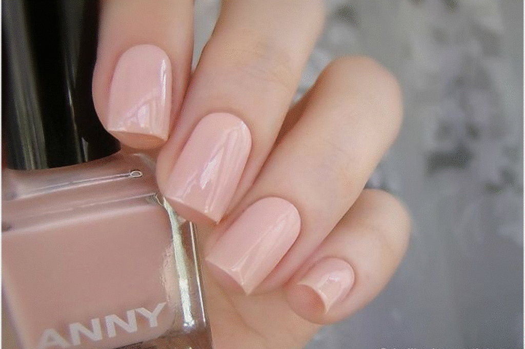 nude Anny nagellack minimalistisch elegant